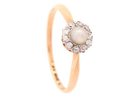 RING, 18K gold, cultured pearl approx. 3,7 mm, old
