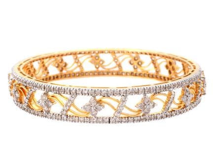 BANGLE, 18K gold, brilliant cut diamonds approx. 8