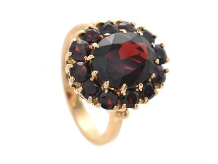RING, 18K gold, garnets, size 16,75 mm, 16,5x15 mm