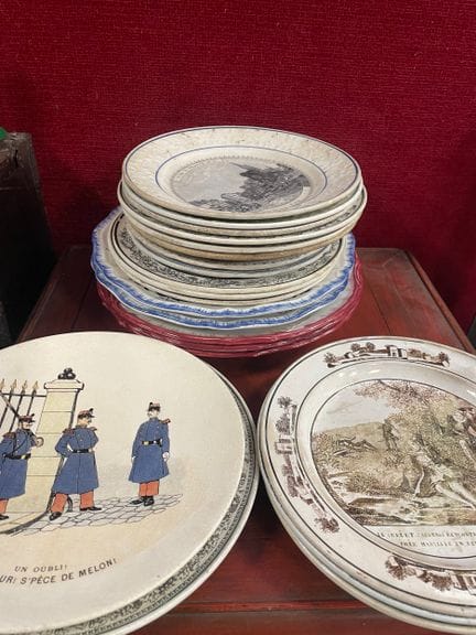 Set di piatti spaiati in ceramica, tra cui Lunévil