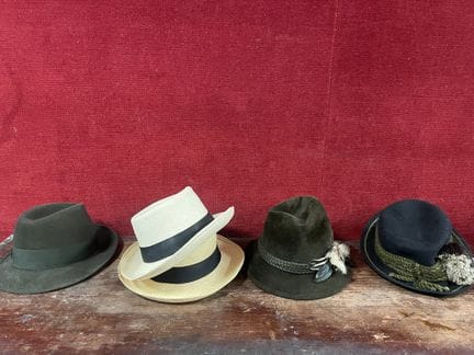 Cinco marcas de sombreros, entre ellas Ischler Hut