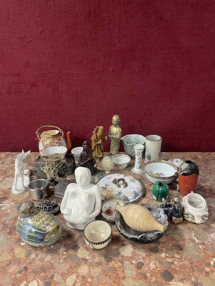 ASIEN und Sonstiges 
Set kleiner Gegenstände: Vase