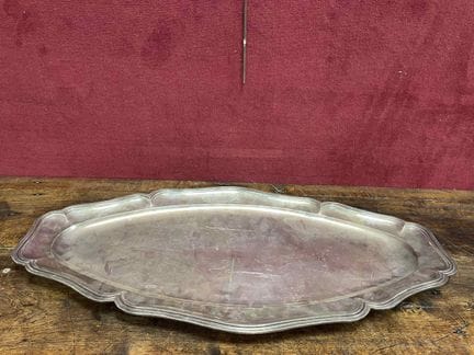 C. DETOUCHE 
Piatto da pesce in argento 800/°° con