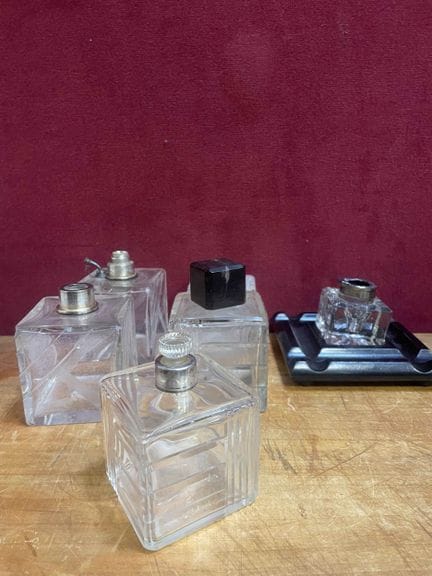 Set di flaconi da profumo in vetro
In dotazione un
