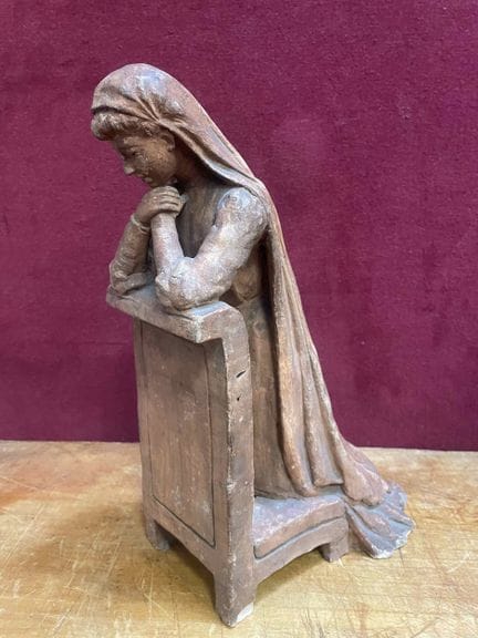 Ecole moderne 
Religieuse en prière 
Epreuve en te
