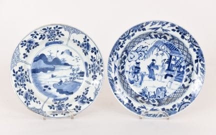 CHINA. Finales del siglo XVIII.
Dos platos azules 