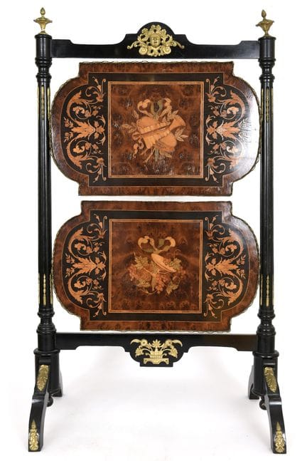 NAPOLEONE III. 
Tavolino o paravento in intarsio r
