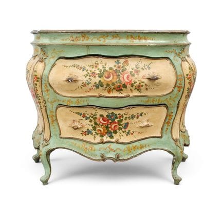19TH-CENTURY VENICE
Elegant Louis XV-style chest o