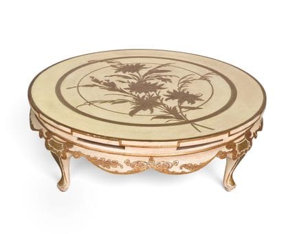 MESA DE CENTRO REDONDA DE MADERA LACADA CON RELIEV