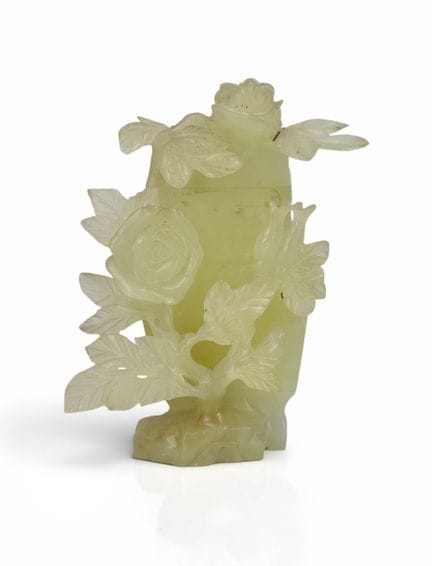 CHINE, XXème SIECLE
Vase couvert en pierre dure sc