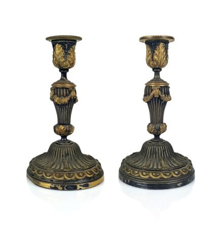 FRANCIA, SIGLO XIX
Par de candelabros pequeños

De