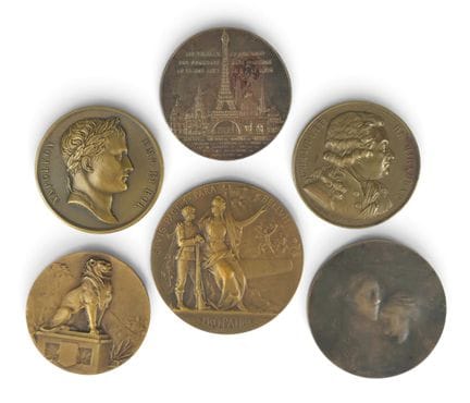 CONJUNTO DE 6 MEDALLAS DE BRONCE


Entre ellas, un