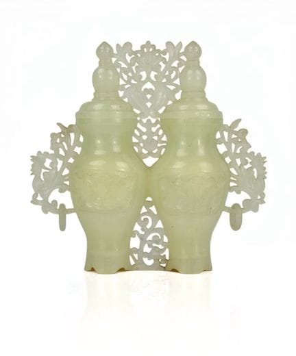 CHINE, XXème SIECLE
Vase double couvert en pierre 