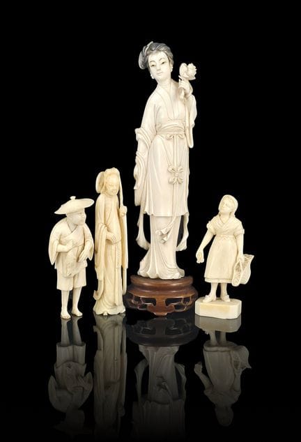 ENSEMBLE DE QUATRE STATUETTES CHINOISES


Lot comp