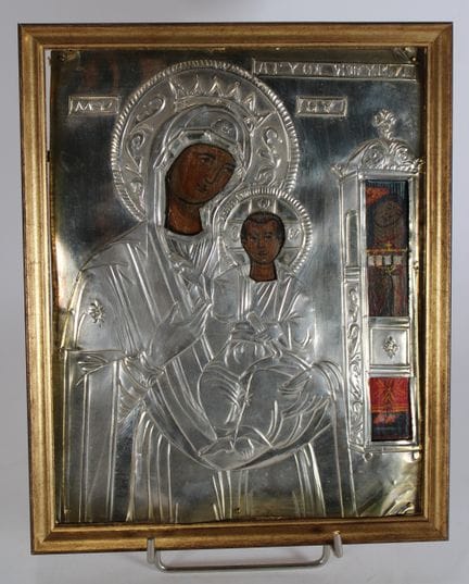 Icon depicting the Mother of God Hodigitria alongs