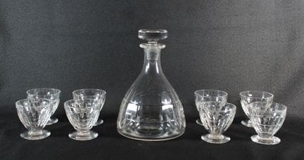 BACCARAT - Charmes Collection
Port set including a