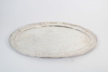 925 sterling silver tray with multi-lobed edges.
(