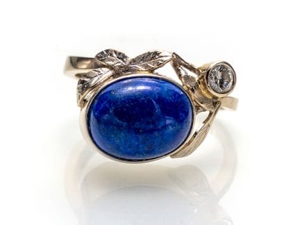 Anello artigianale in oro giallo 750 con lapislazz