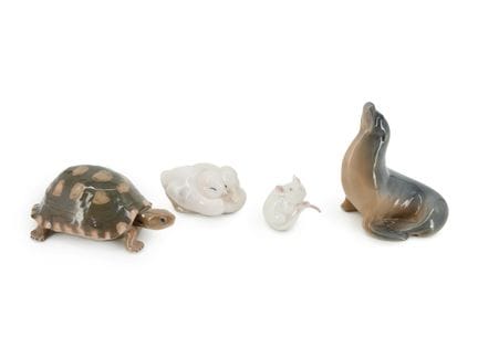 Conjunto de esculturas de animales de porcelana, R