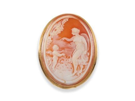 Pendentif/broche en or jaune 750 avec camée en for