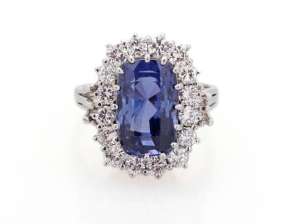 Anello con zaffiro cangiante non trattato termicam