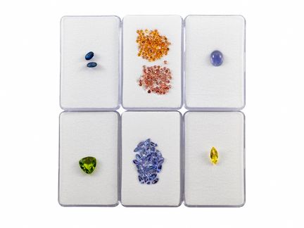 Collezione di pietre preziose colorate tagliate

C
