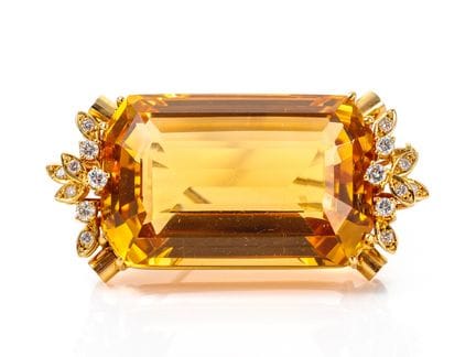 Broche opulente, or jaune 750, avec une grande cit