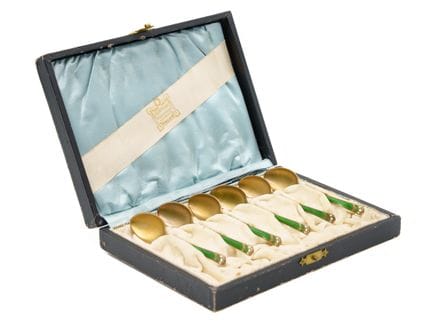 Set di sei cucchiaini in argento in stile Art Nouv