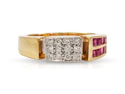 Anello con rubino solido brillante in oro giallo e