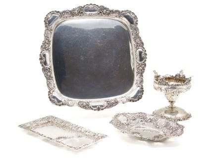 Quattro accessori decorativi da tavola, argento 80