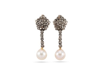 Boucles d'oreilles en or jaune et argent, ornées d