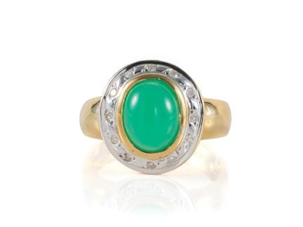 Anello decorativo in oro giallo con crisoprasio e 
