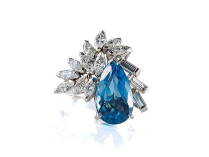 Anello con acquamarina di Santa Maria in oro bianc