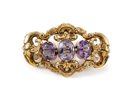 Broche antique en améthyste et or jaune

Broche an