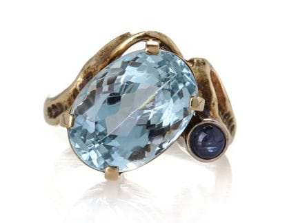 Anello in oro giallo 585, con topazio di circa 12 