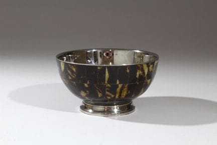 RALPH LAUREN
Modello "Wentworth"
Vaso su piedistal