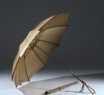 Maison O.N.M. Paris
A frosted brown parasol with a