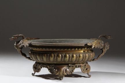 Nello stile di BARBEDIENNE
Vaso da fiori o centrot