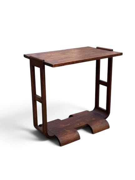OBRA MODERNISTA 
Mesita auxiliar o consola rectang