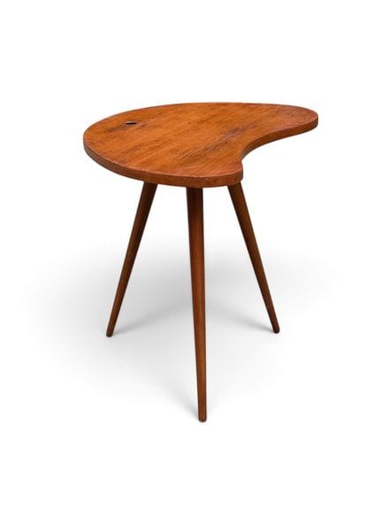 TRAVAIL FRANCAIS
Table basse à plateau mouvementé 