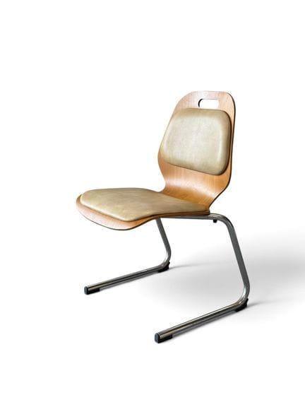 DISEÑO FRANCÉS
Silla de oficina con estructura de 
