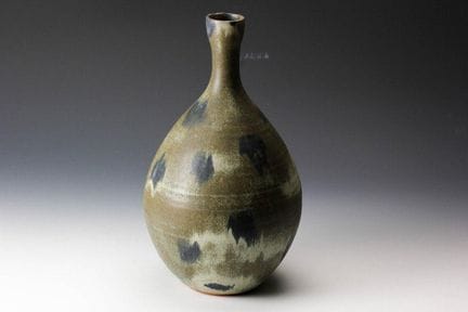 Hiroaki Morino (1934-)
Vase 
Stoneware with polych