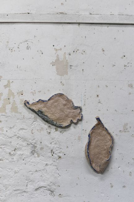 Juliette Teste 
Leaf and Shell 
Sculpture
Glazed s