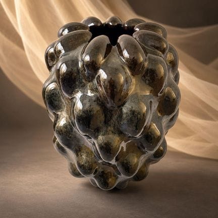 Rikke Elgaard (born in 1973)
Large Vase
Hand-forme