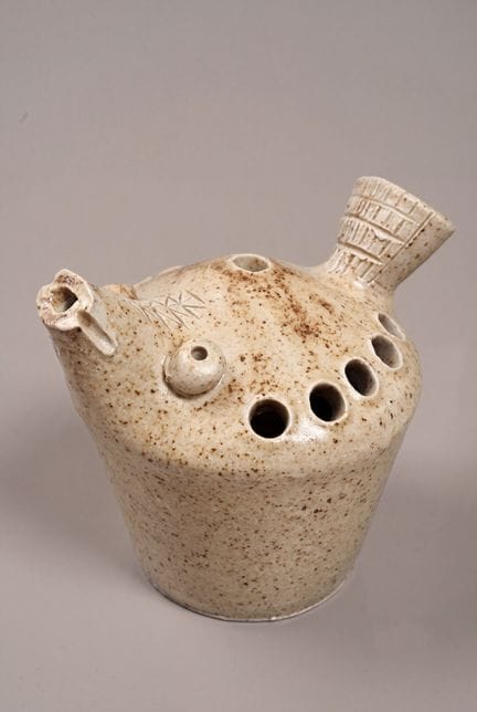 Les Argonautes
Zoomorphic flower vase
Stoneware 
1