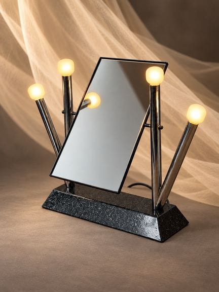 Anna Anselmi
Yucca 
Table lamp—illuminated vanity 