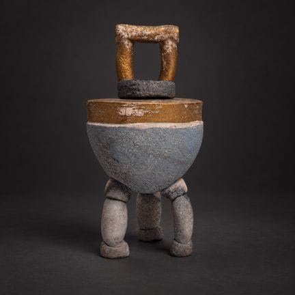 François Belliard 
Box 
Raku
1992 
H28 L13.5 cm 
I