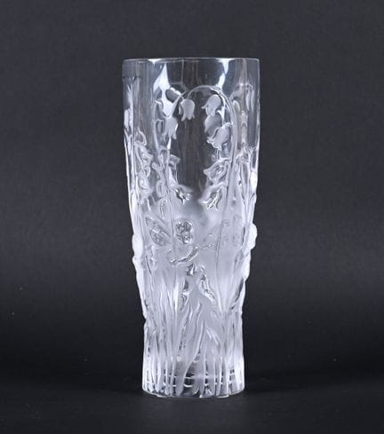 LALIQUE. Vaso con decorazione a mughetto
Firmato
A