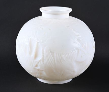 René LALIQUE (1860-1945). Vaso "Poissons" in vetro