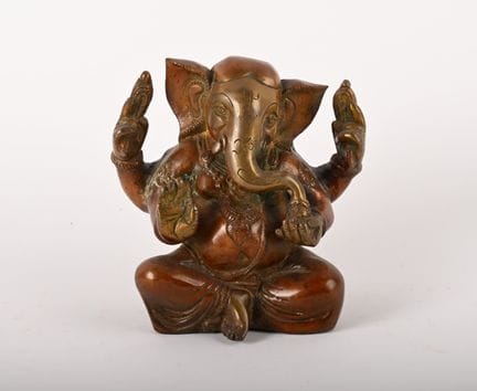 India, opera moderna.
Statuetta in rame raffiguran